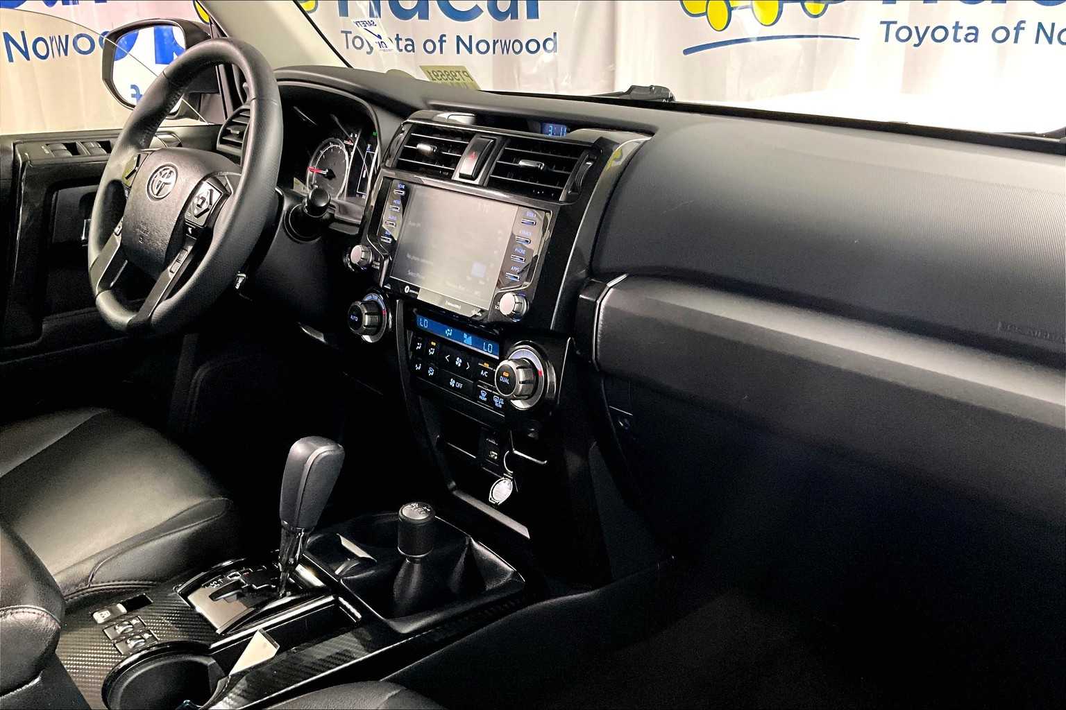 2021 Toyota 4Runner Venture - Photo 14