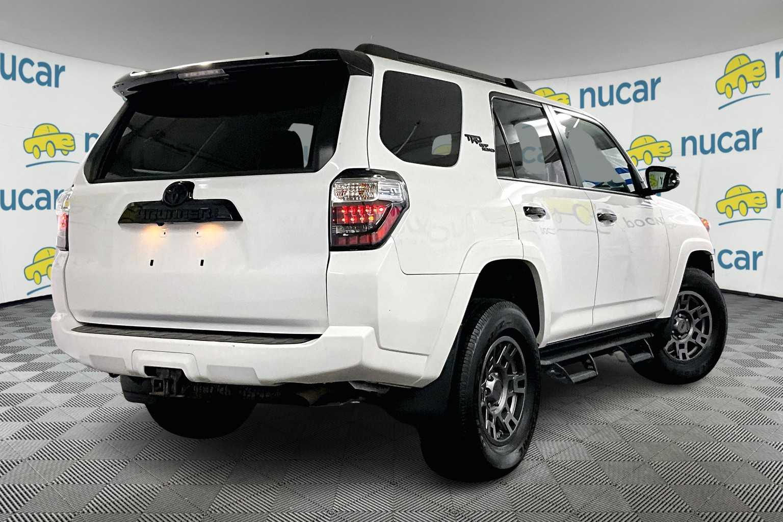 2021 Toyota 4Runner Venture - Photo 6