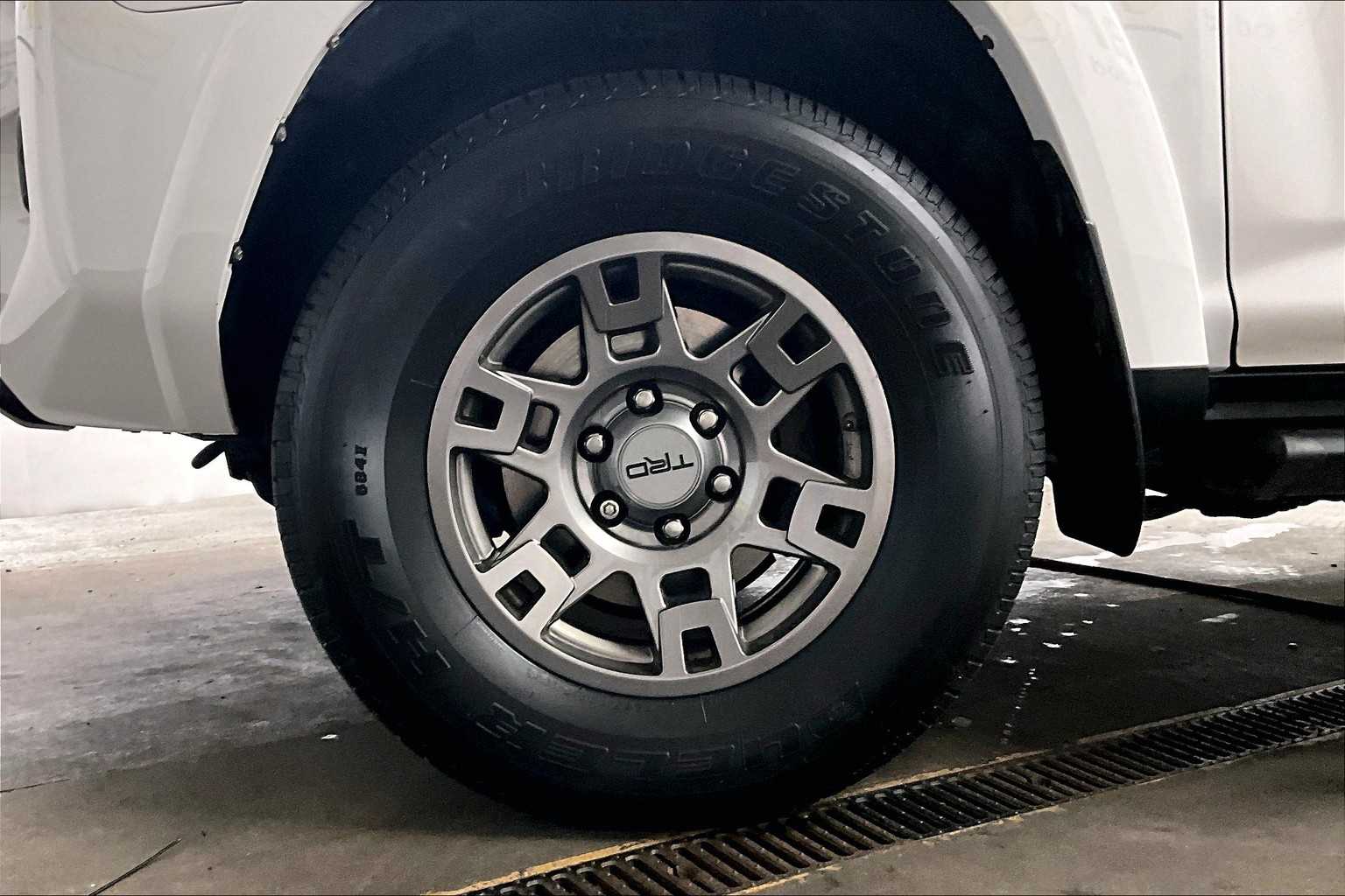 2021 Toyota 4Runner Venture - Photo 7
