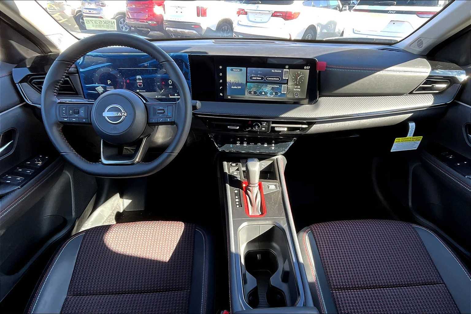 2025 Nissan Kicks SR - Photo 12