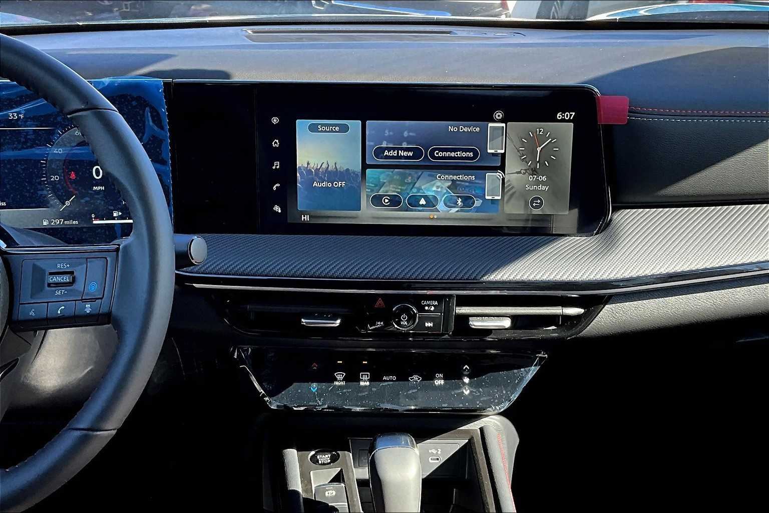 2025 Nissan Kicks SR - Photo 13