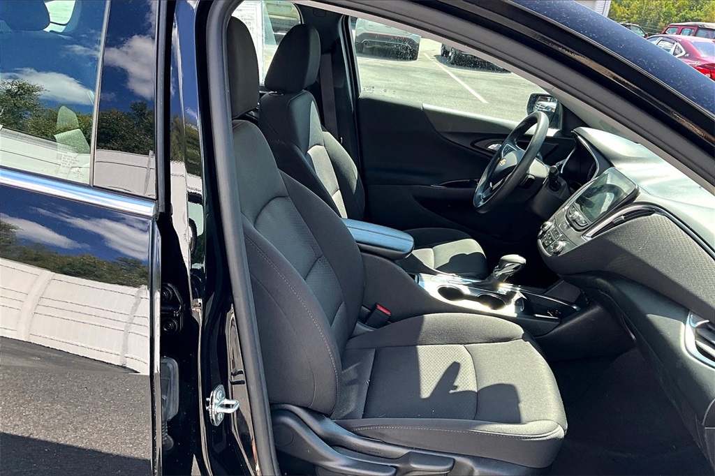 2021 Chevrolet Malibu LT - Photo 11