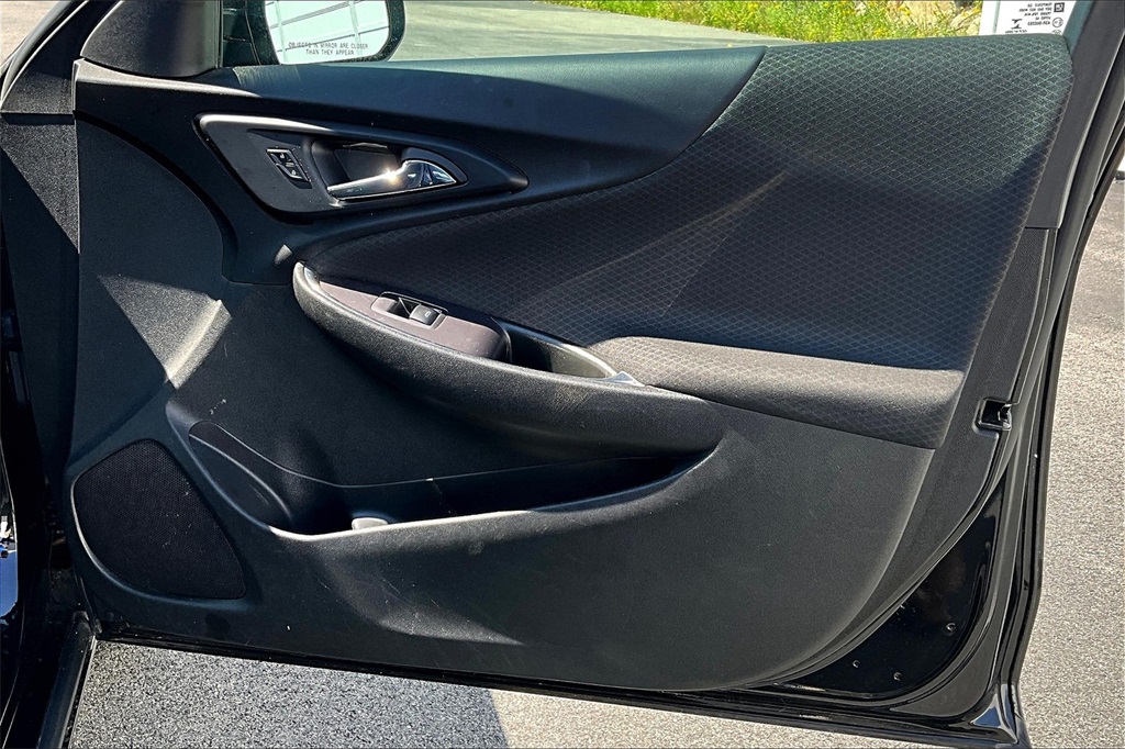 2021 Chevrolet Malibu LT - Photo 12