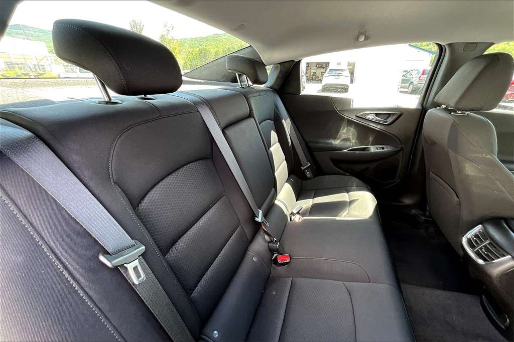 2021 Chevrolet Malibu LT - Photo 16