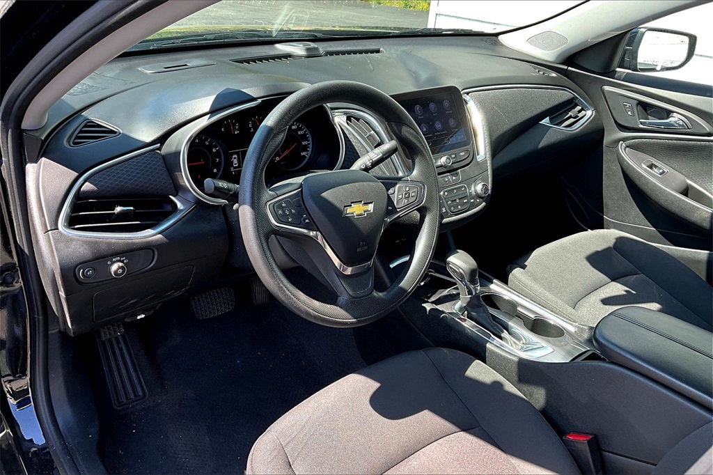 2021 Chevrolet Malibu LT - Photo 8