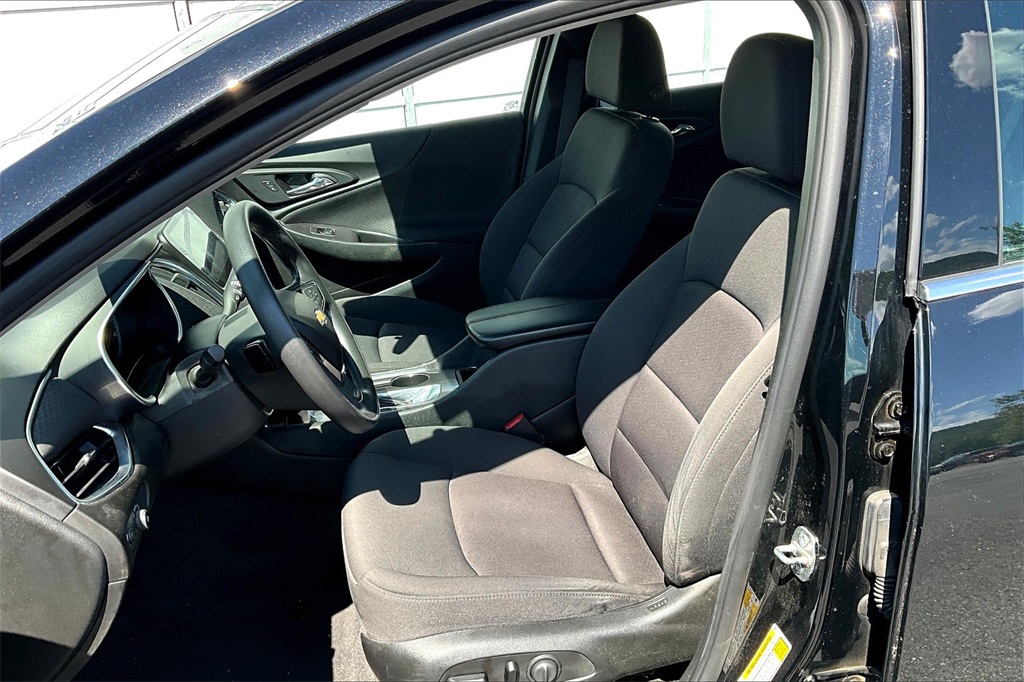 2021 Chevrolet Malibu LT - Photo 10