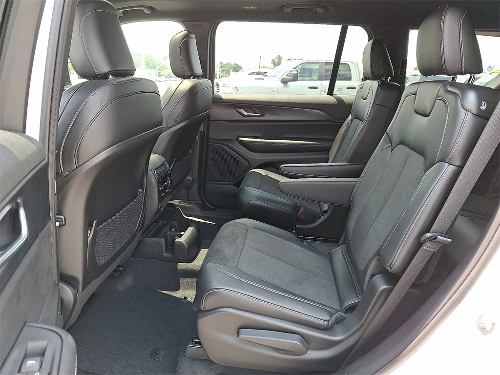 2025 Jeep Grand Cherokee L Altitude X - Photo 6