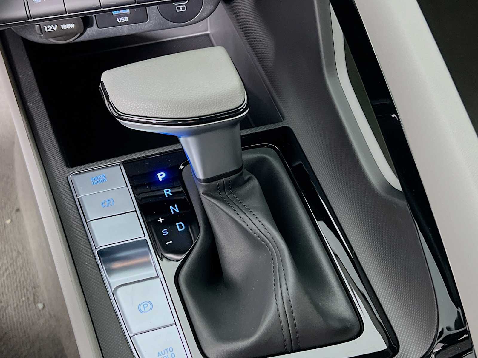 2025 Hyundai Elantra Hybrid Blue - Photo 11
