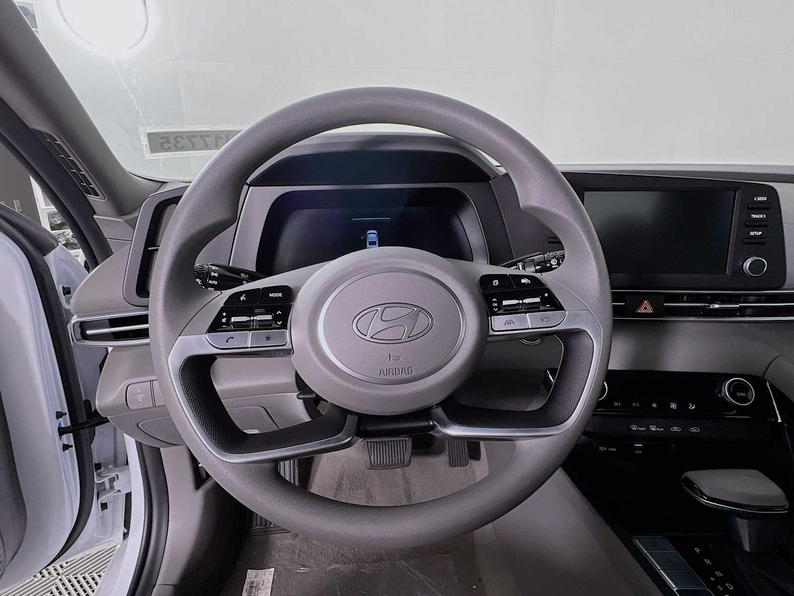 2025 Hyundai Elantra Hybrid Blue - Photo 7