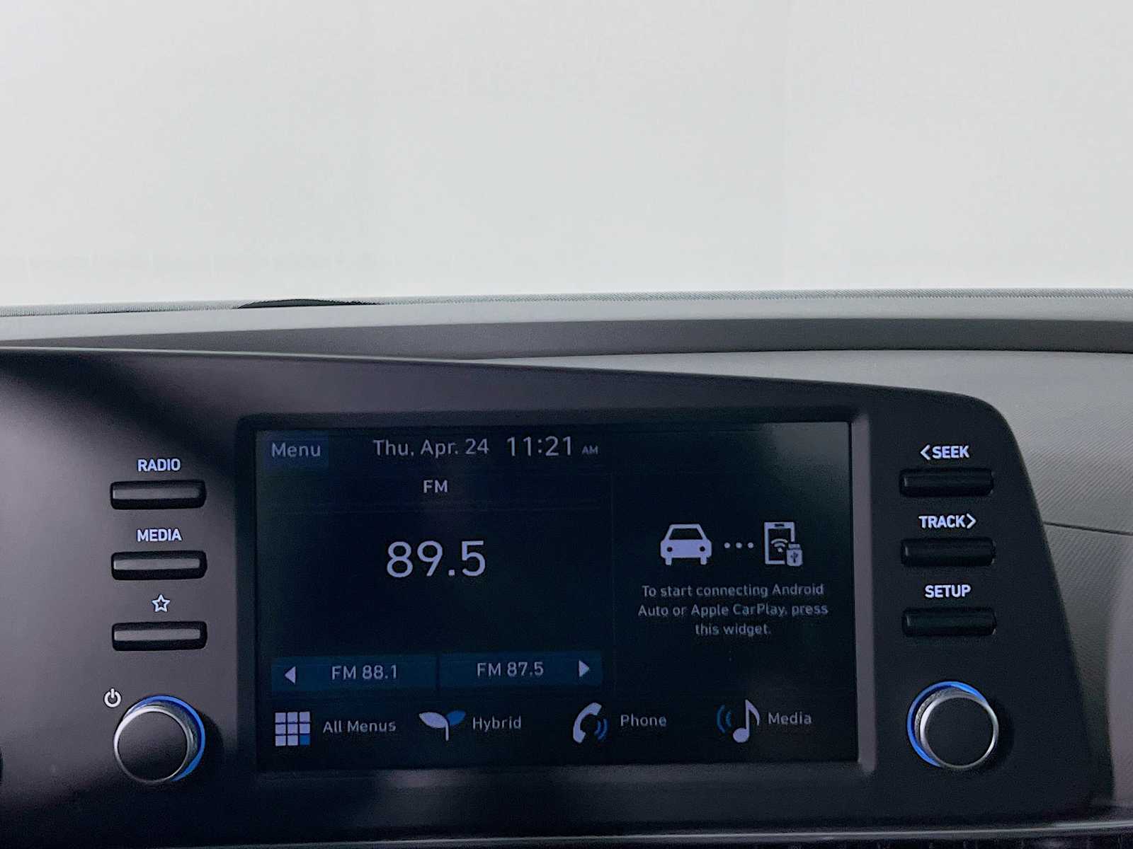 2025 Hyundai Elantra Hybrid Blue - Photo 8