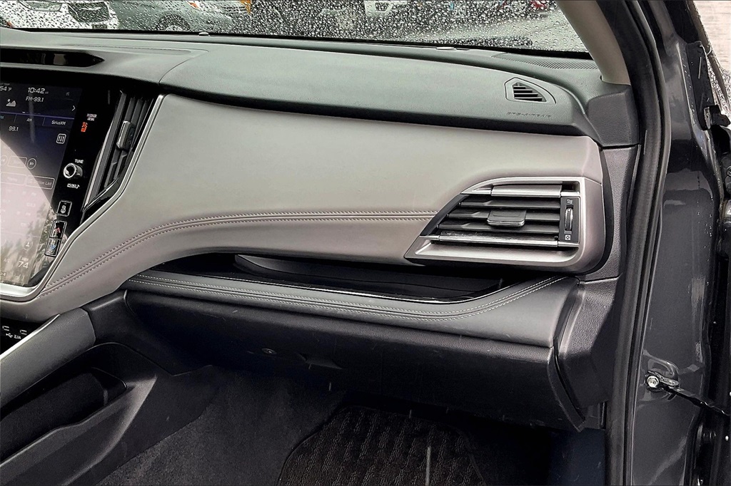 2021 Subaru Outback Limited - Photo 12