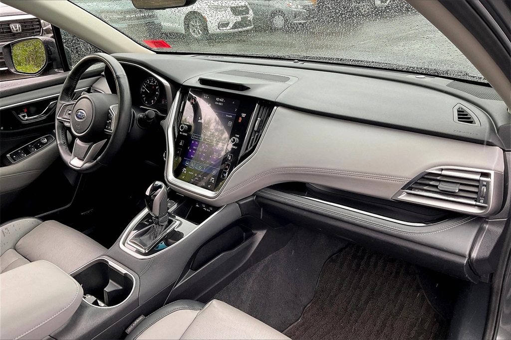 2021 Subaru Outback Limited - Photo 13
