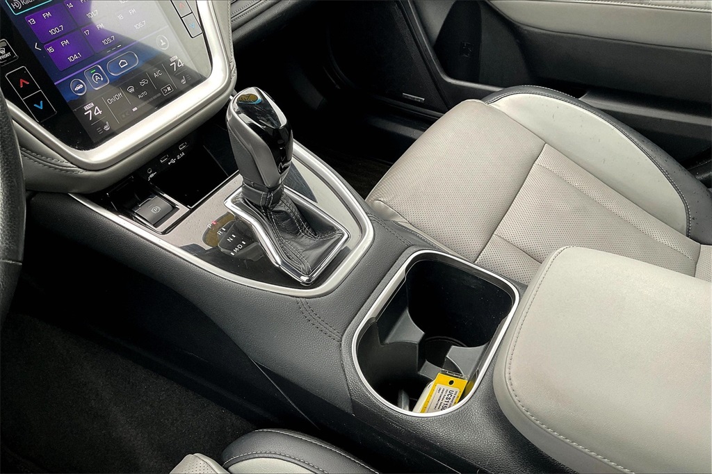2021 Subaru Outback Limited - Photo 19