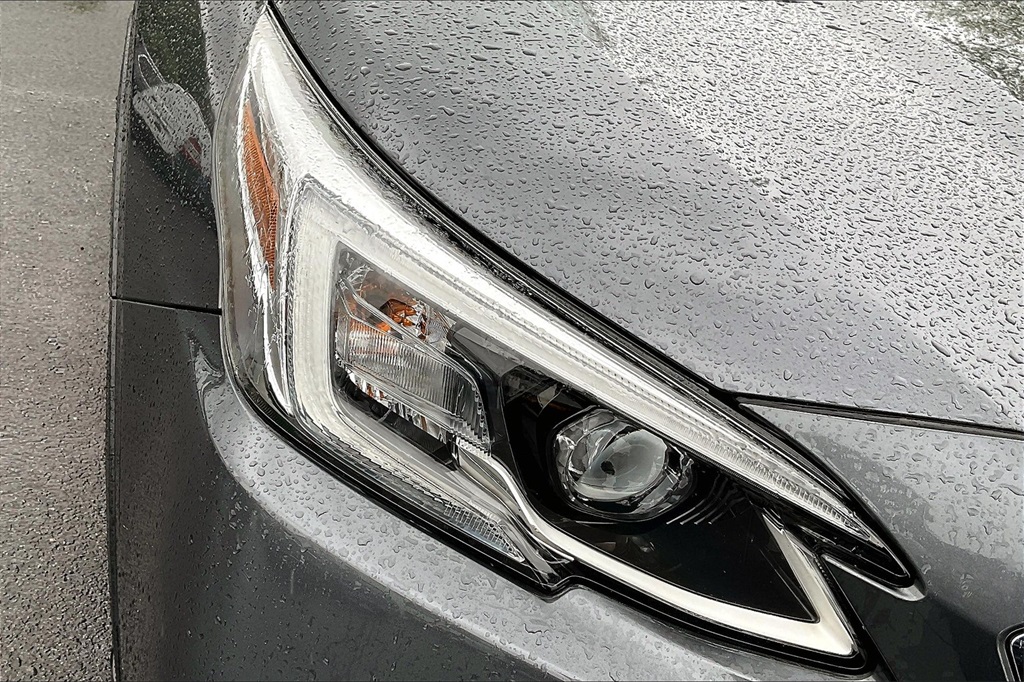 2021 Subaru Outback Limited - Photo 29