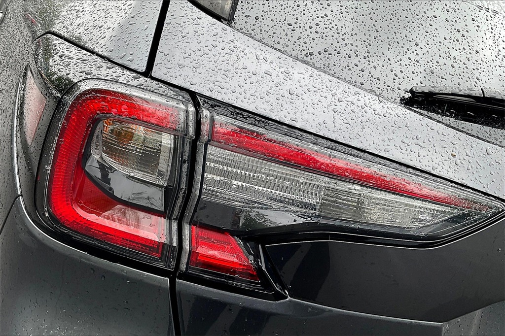 2021 Subaru Outback Limited - Photo 30