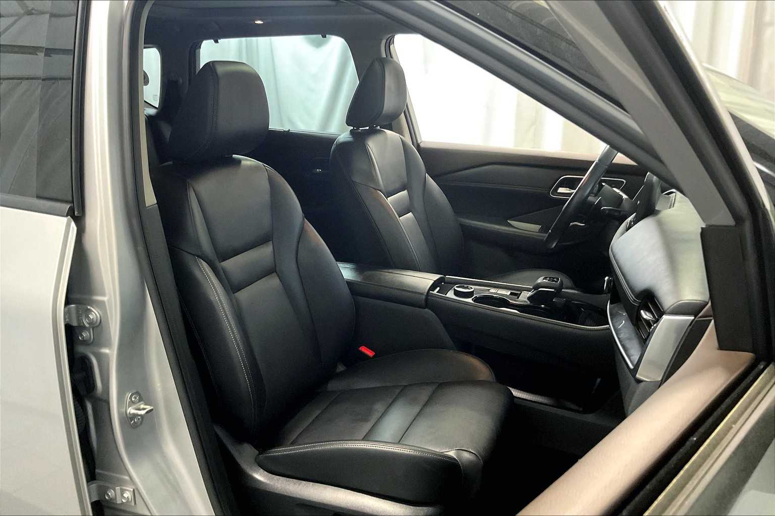 2021 Nissan Rogue SL - Photo 11