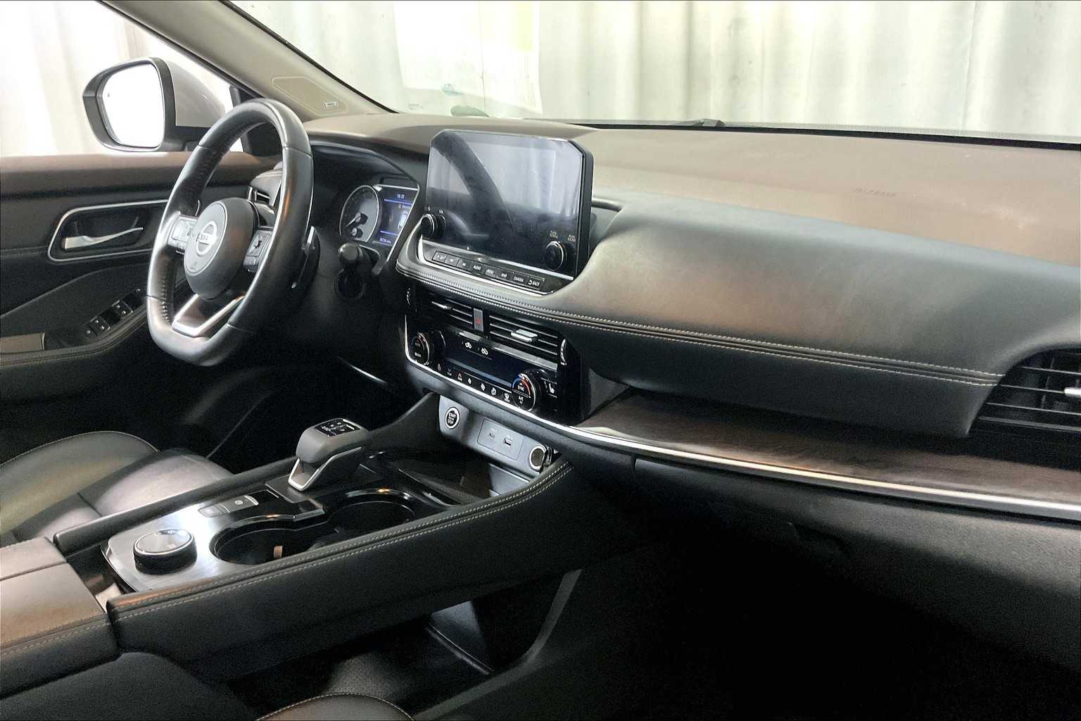 2021 Nissan Rogue SL - Photo 14