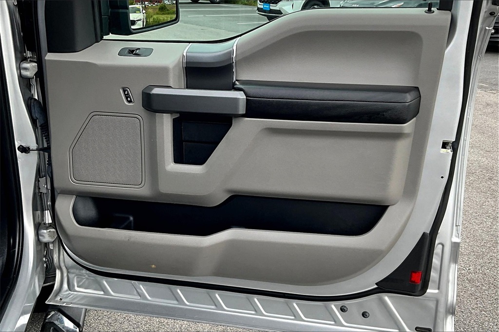 2017 Ford F-150 XLT - Photo 12