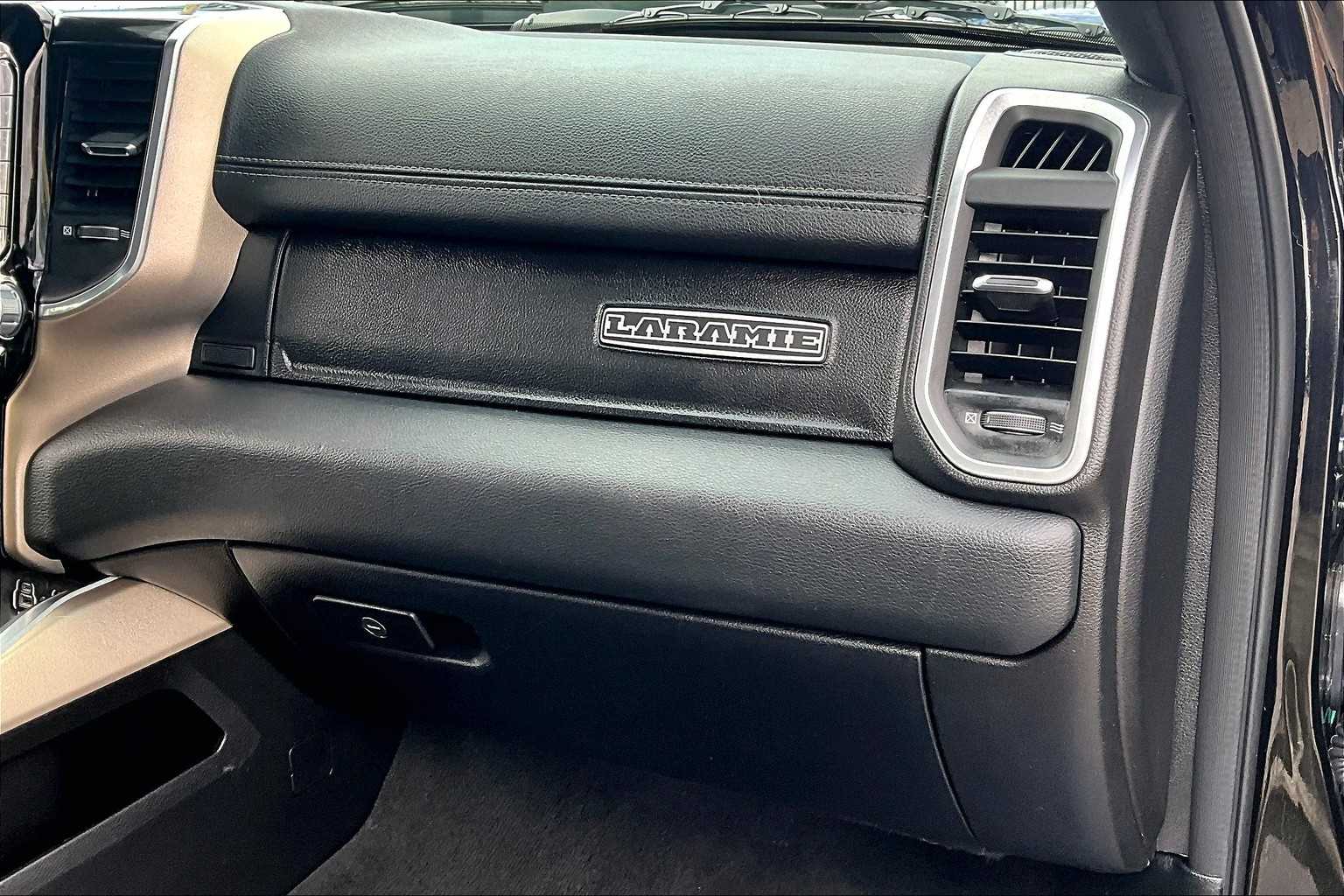 2019 Ram 1500 Laramie - Photo 13