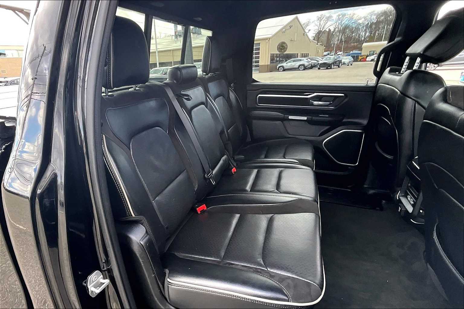 2019 Ram 1500 Laramie - Photo 16