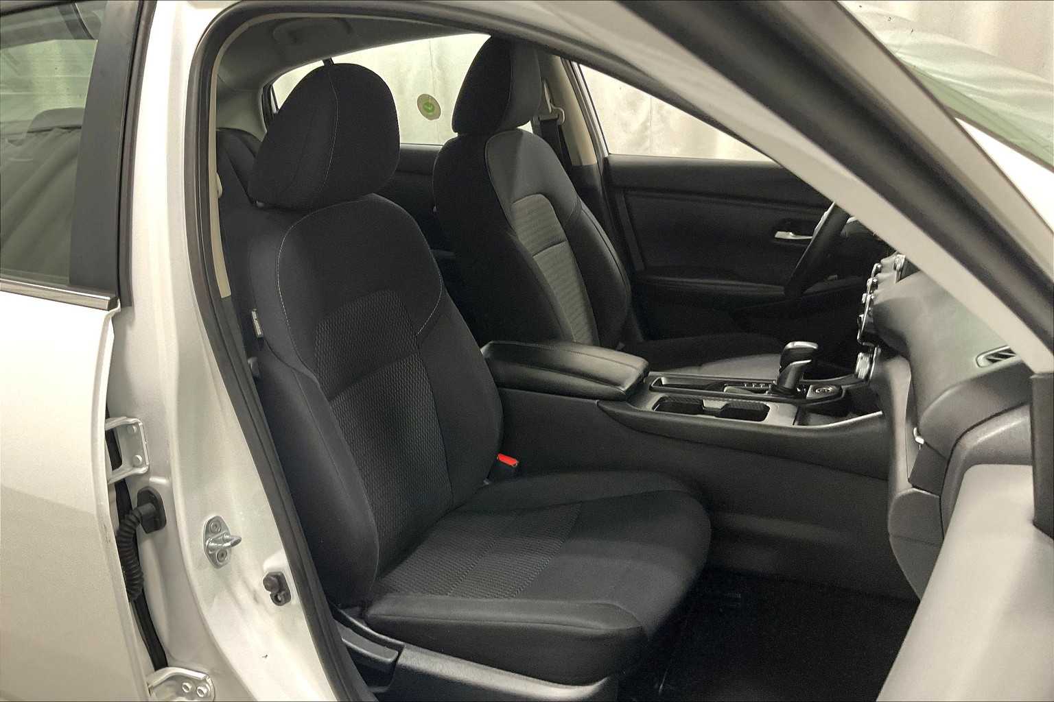 2022 Nissan Sentra S - Photo 11