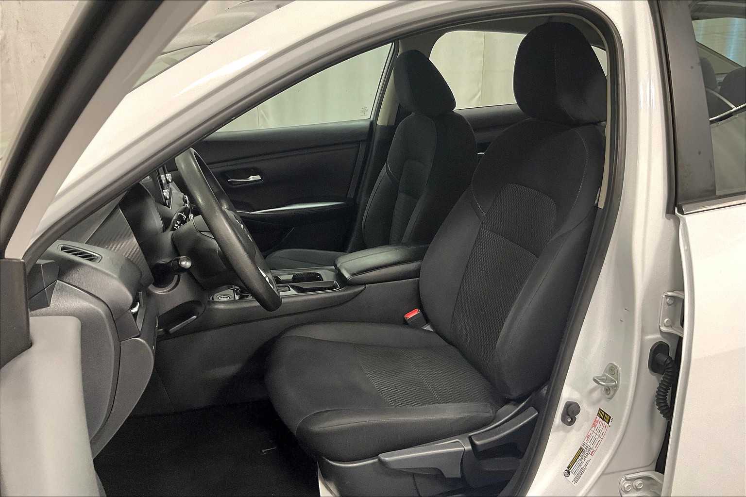 2022 Nissan Sentra S - Photo 10