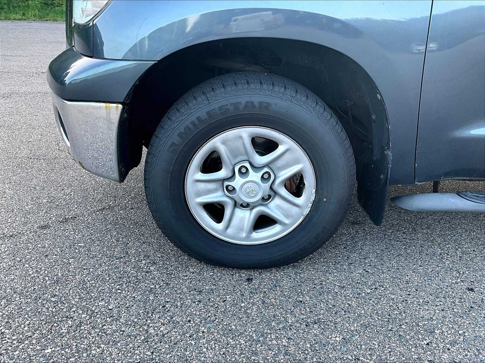 2010 Toyota Tundra  - Photo 4