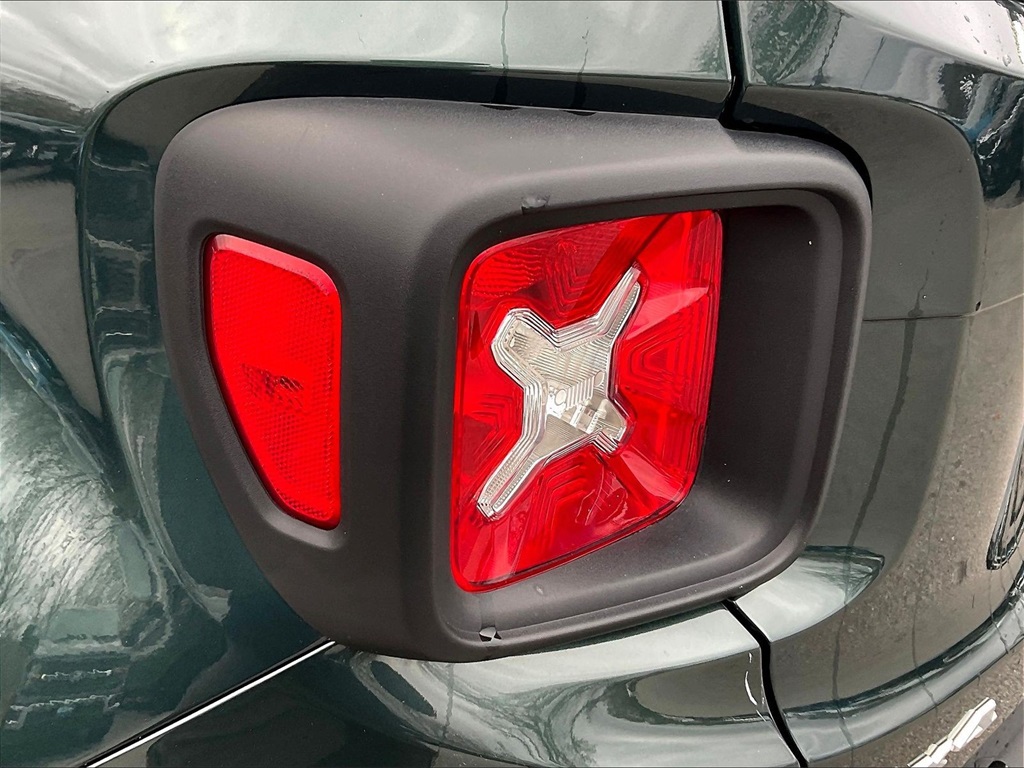 2021 Jeep Renegade Sport - Photo 28