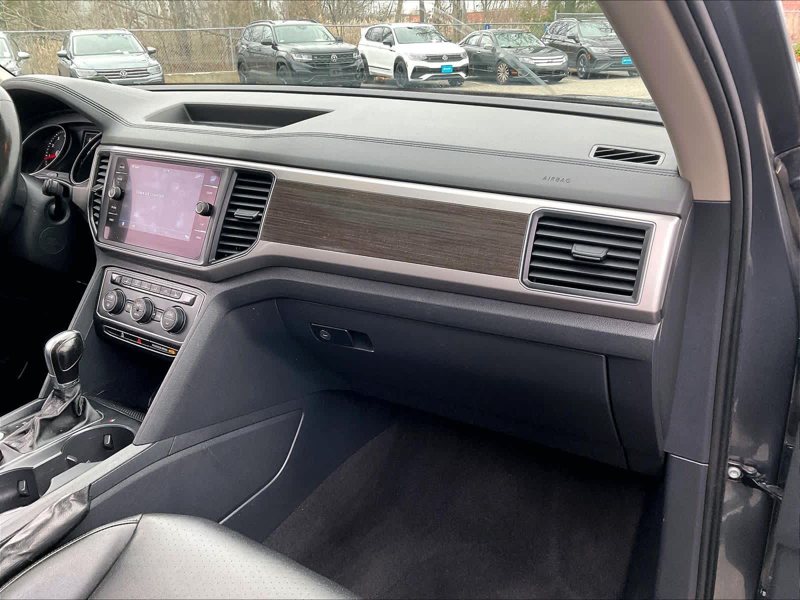 2019 Volkswagen Atlas 3.6L V6 SE w/Technology - Photo 13