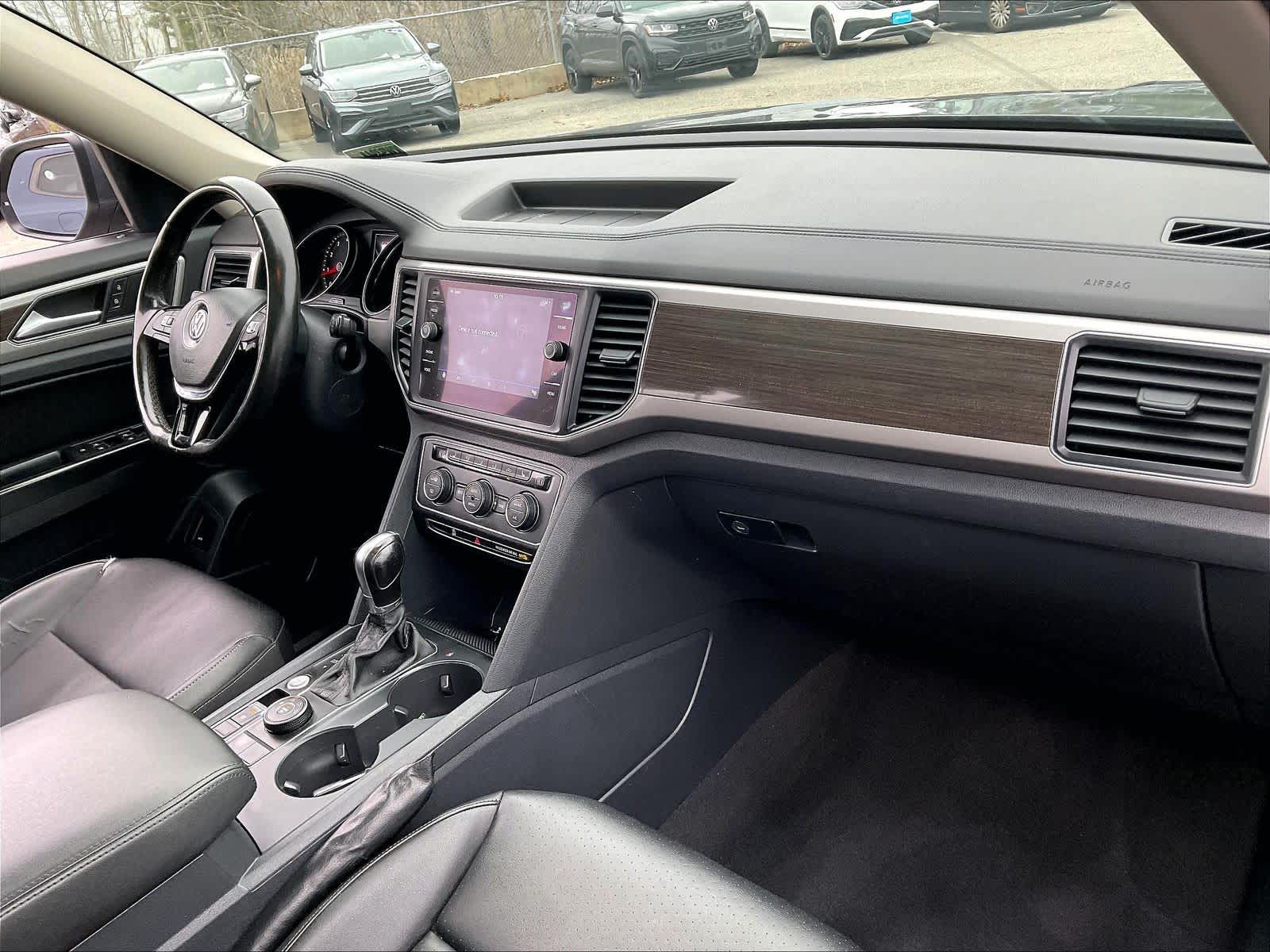 2019 Volkswagen Atlas 3.6L V6 SE w/Technology - Photo 14