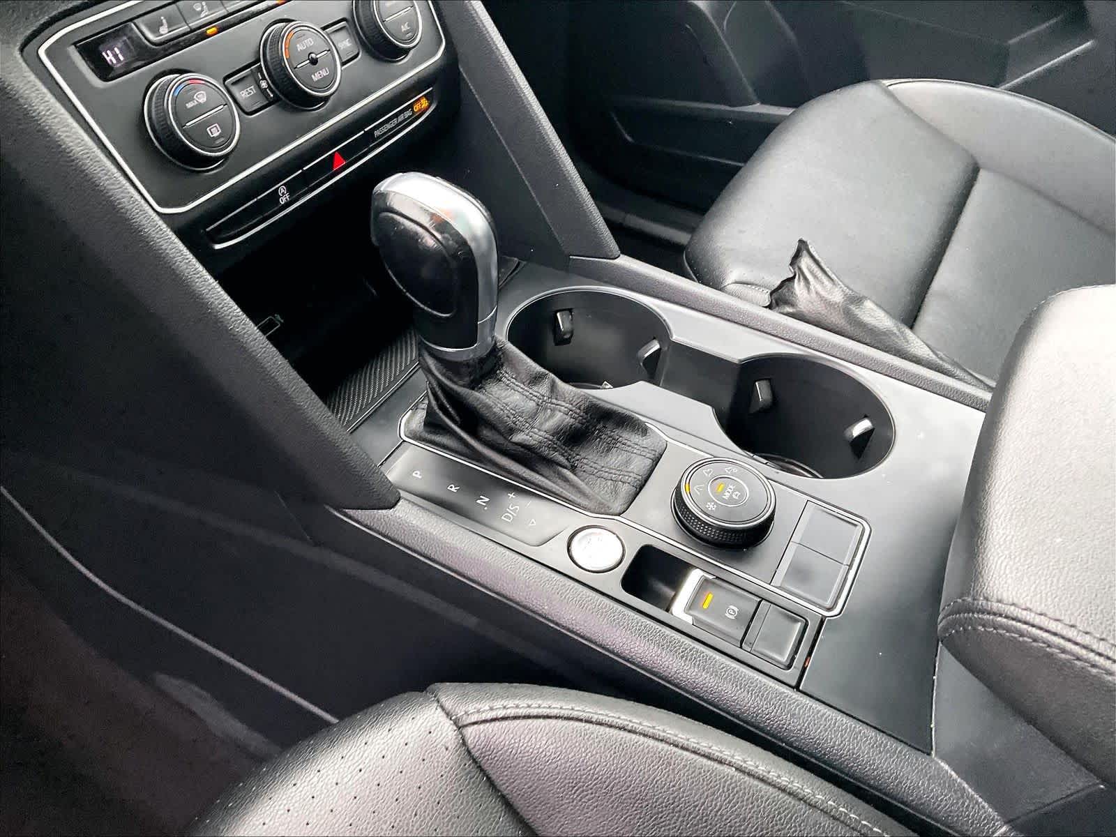 2019 Volkswagen Atlas 3.6L V6 SE w/Technology - Photo 21