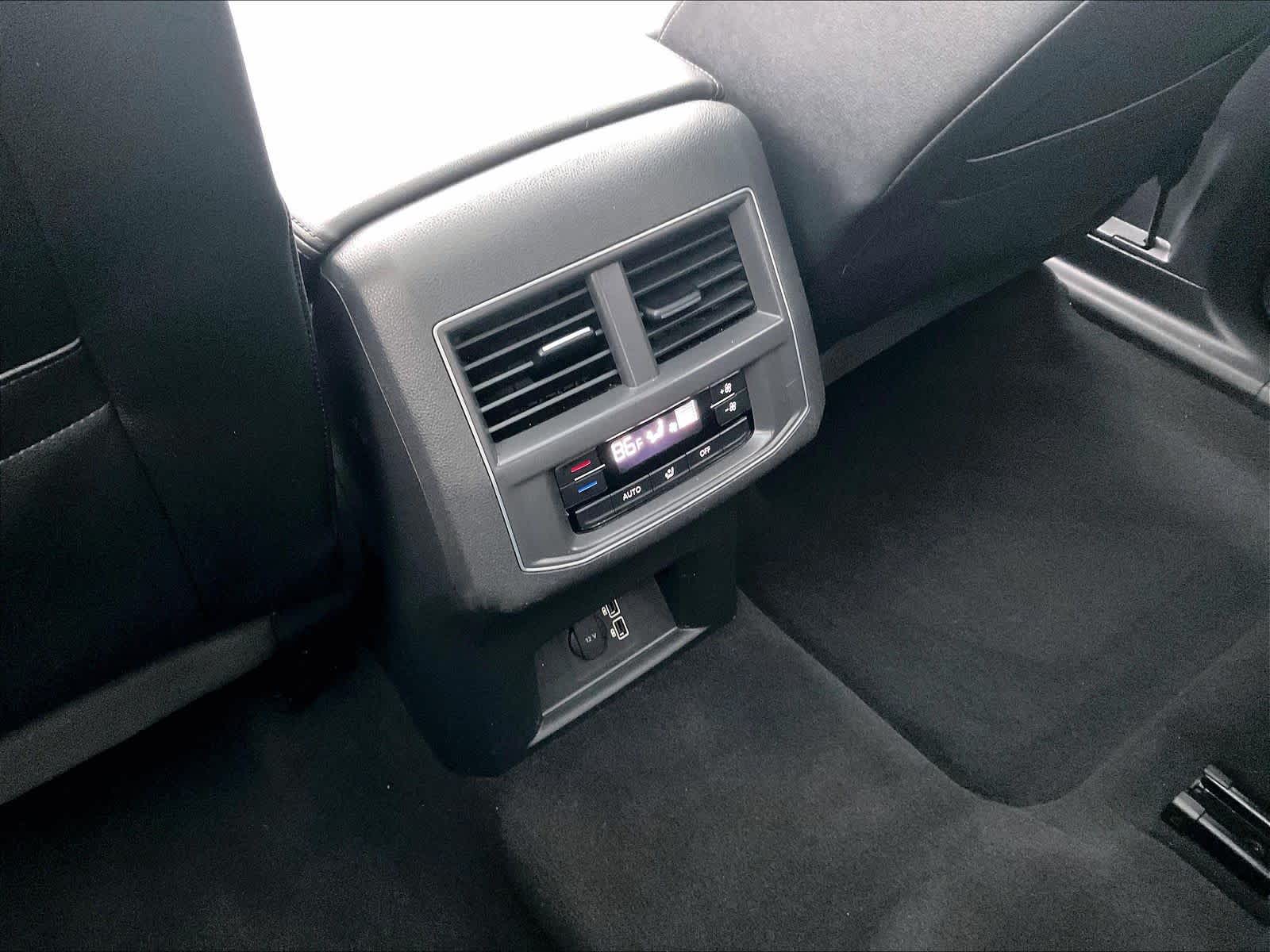 2019 Volkswagen Atlas 3.6L V6 SE w/Technology - Photo 28