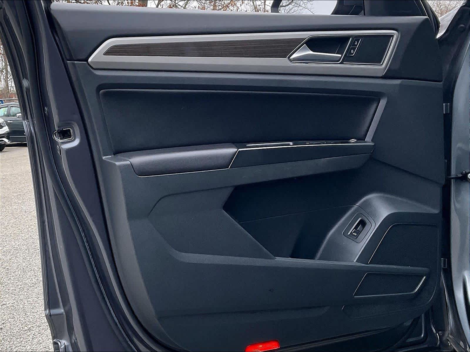 2019 Volkswagen Atlas 3.6L V6 SE w/Technology - Photo 9