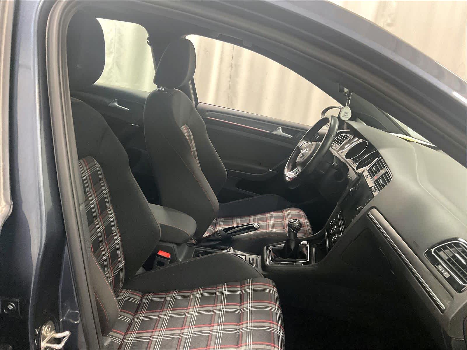 2018 Volkswagen Golf GTI SE - Photo 11