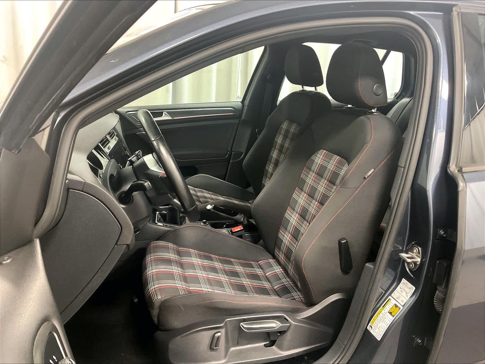 2018 Volkswagen Golf GTI SE - Photo 10