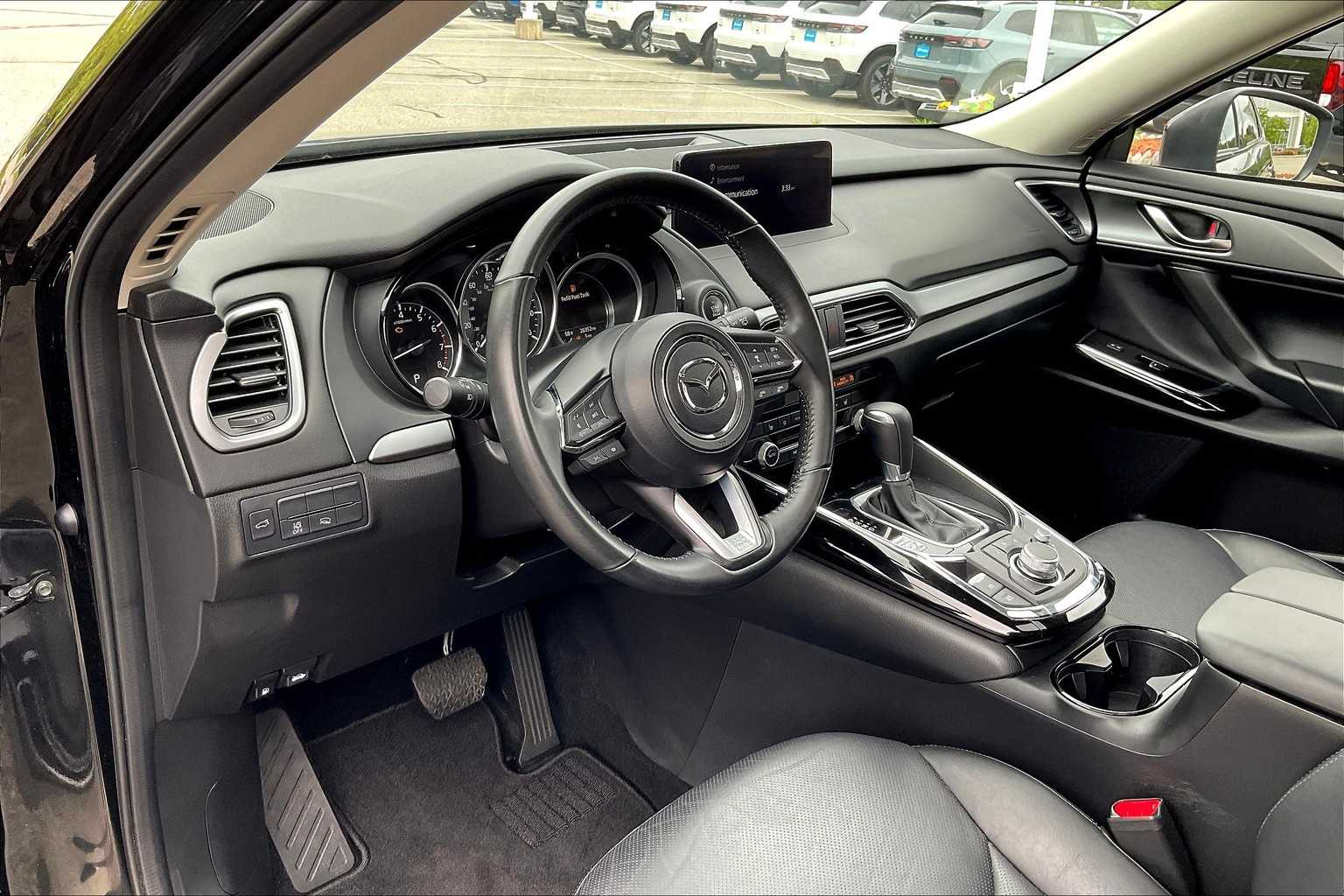 2023 Mazda CX-9 Touring - Photo 8