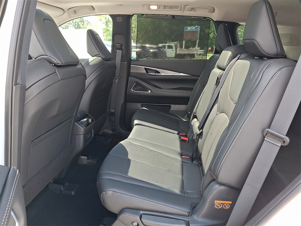 2026 INFINITI QX60 LUXE - Photo 6