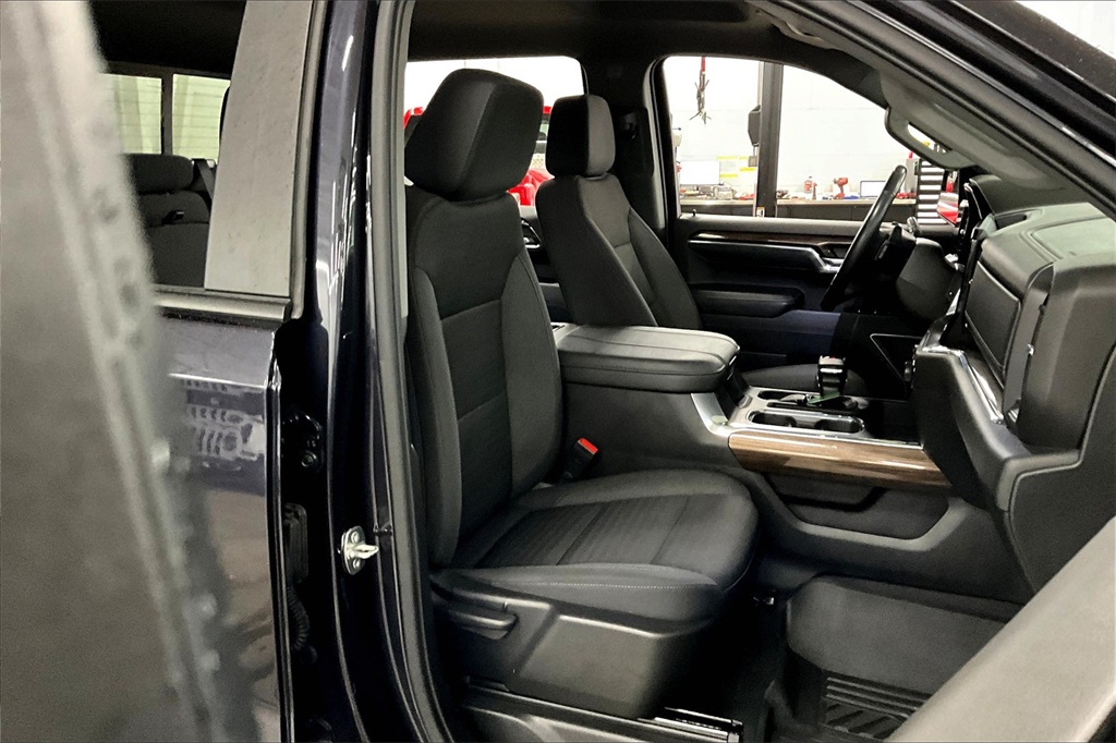 2023 Chevrolet Silverado 1500 RST - Photo 11
