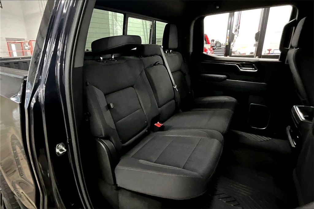 2023 Chevrolet Silverado 1500 RST - Photo 16