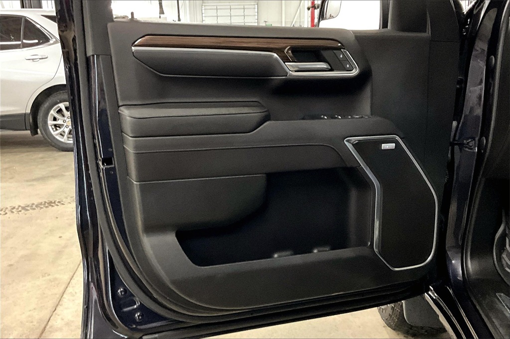 2023 Chevrolet Silverado 1500 RST - Photo 9