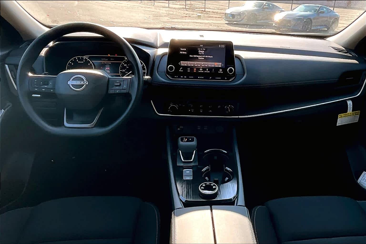 2025 Nissan Rogue S - Photo 11