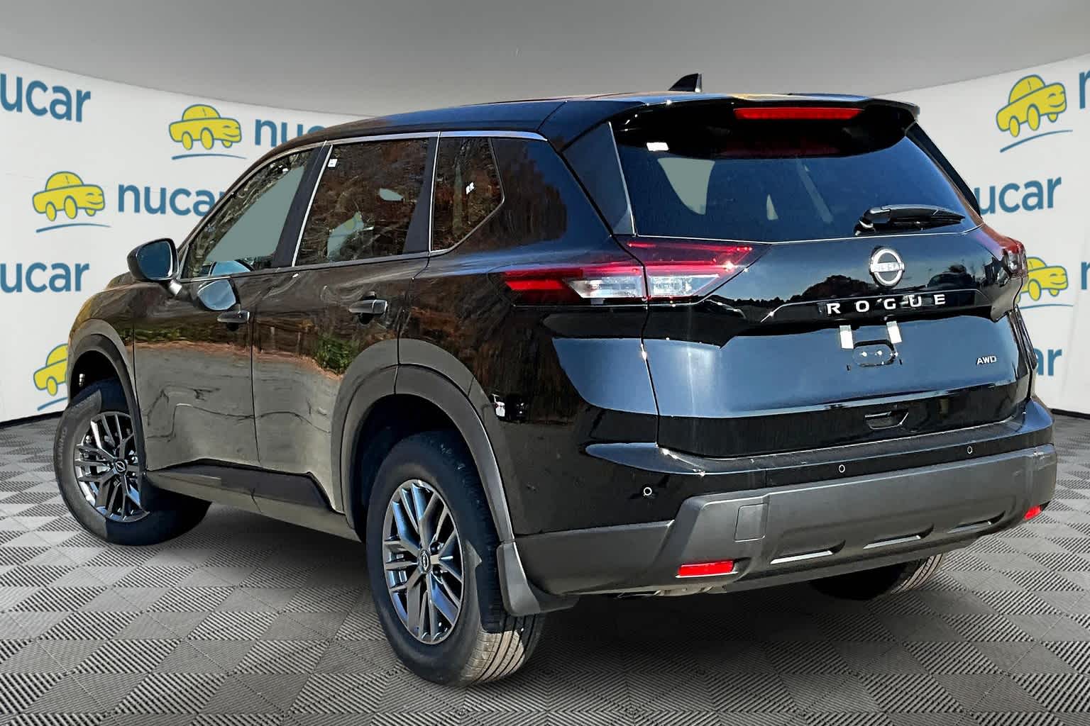2025 Nissan Rogue S - Photo 4