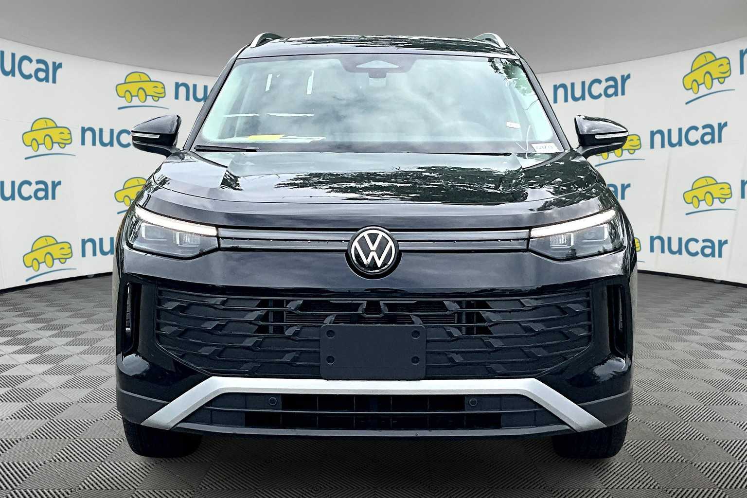 2025 Volkswagen Tiguan SE - Photo 3