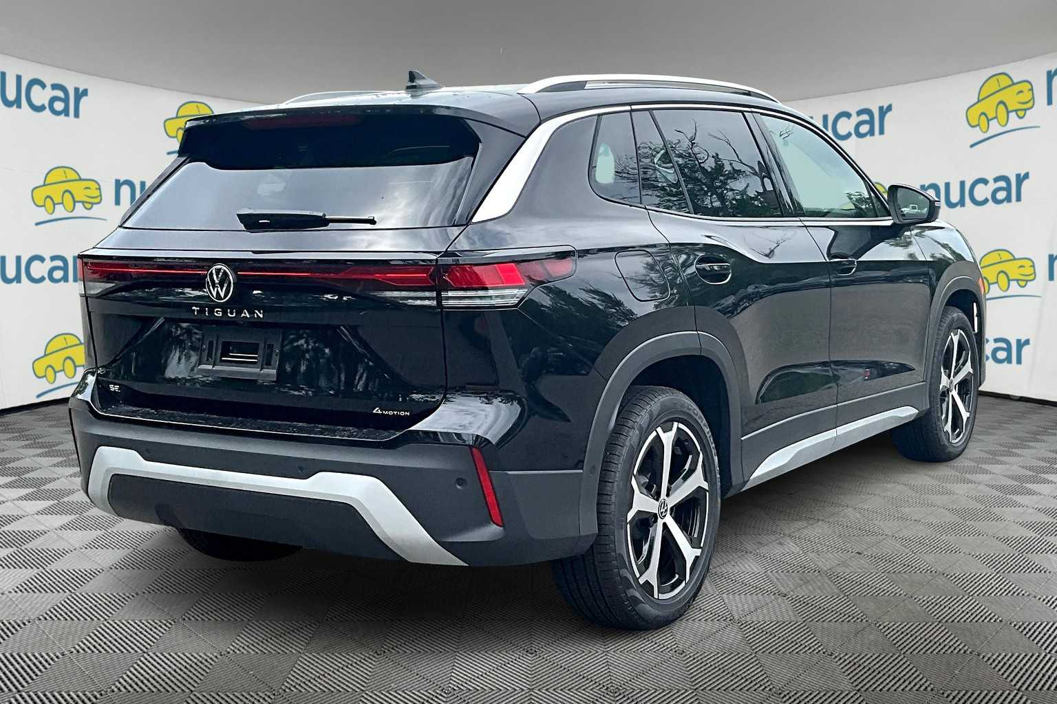 2025 Volkswagen Tiguan SE - Photo 7
