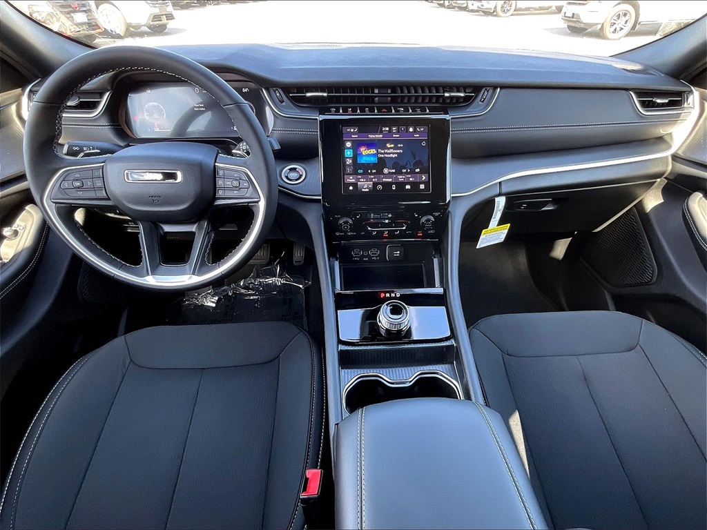 2025 Jeep Grand Cherokee Laredo X - Photo 12