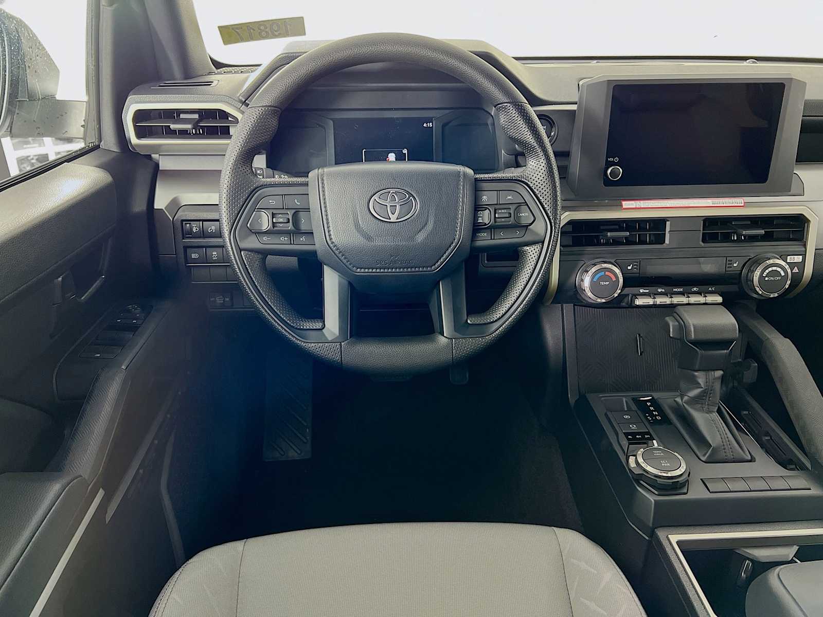 2025 Toyota Tacoma SR5 - Photo 14