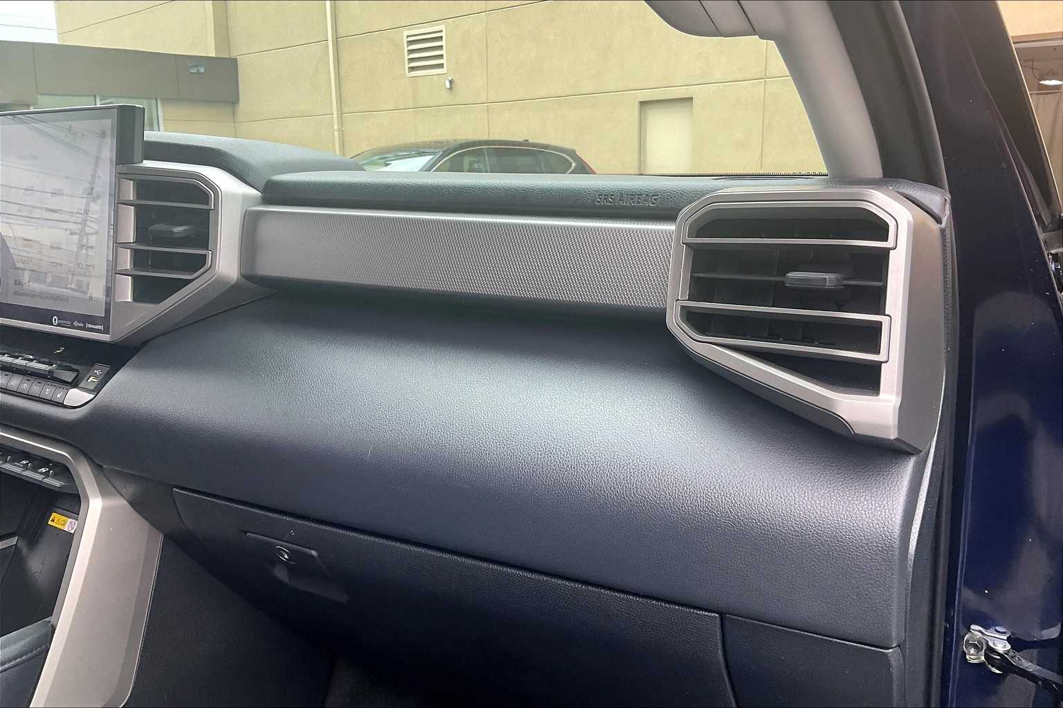 2023 Toyota Tundra Limited - Photo 13
