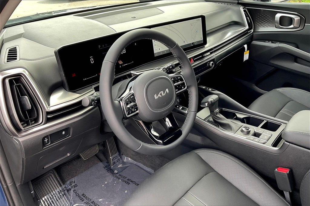 2025 Kia Sorento S - Photo 9