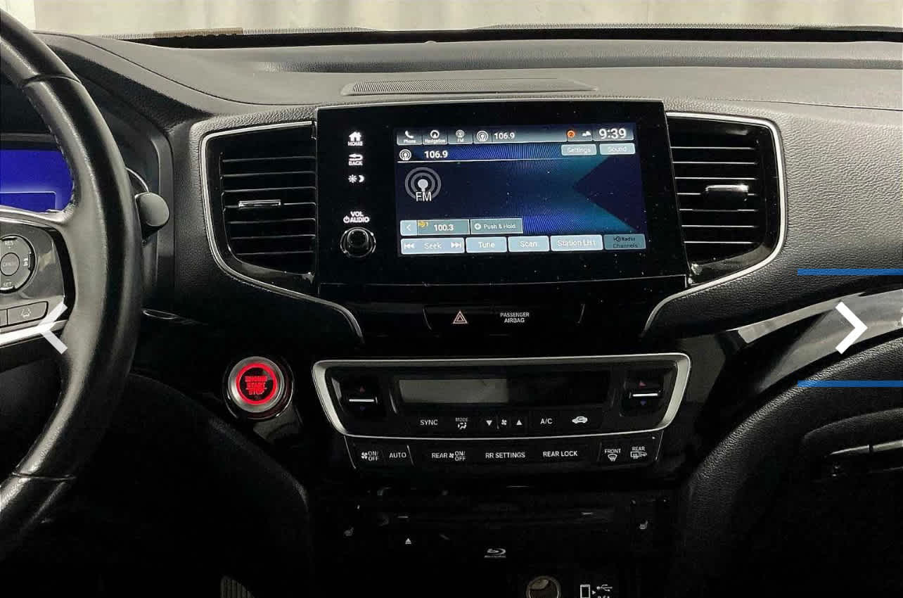 2022 Honda Pilot Touring 7-Passenger - Photo 18