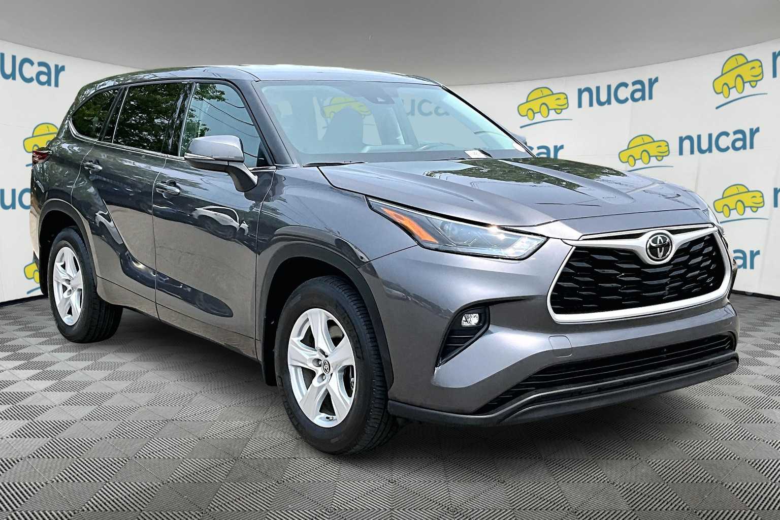 2022 Toyota Highlander LE